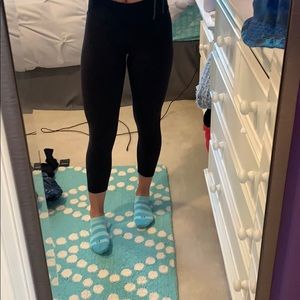 Black cropped lululemon